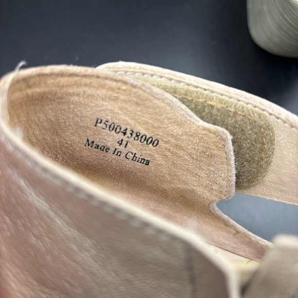 Fly London Womens Shoes Wedge Platinum Silver Metallics
Strap Thick Sole 10.5 41 - Picture 6 of 8